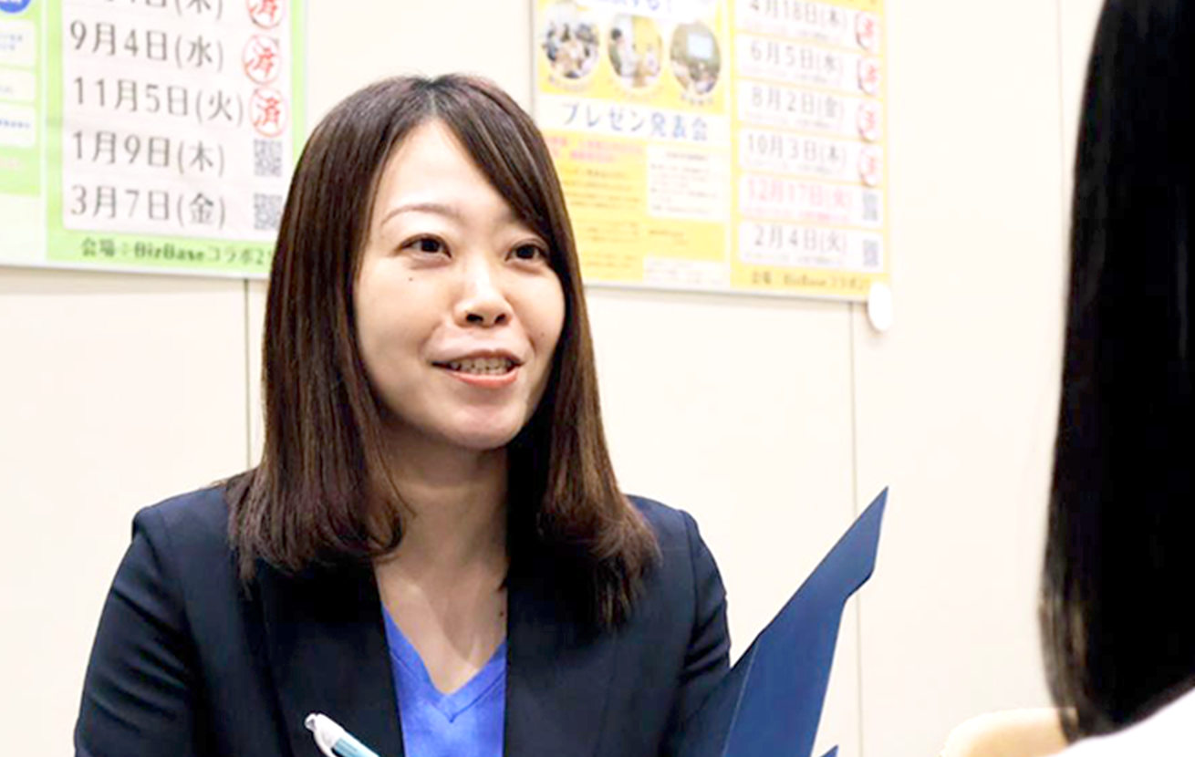 求職者と面談する様子